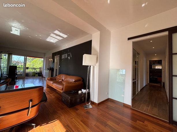 Appartement 4 pièces 104 m² — 2