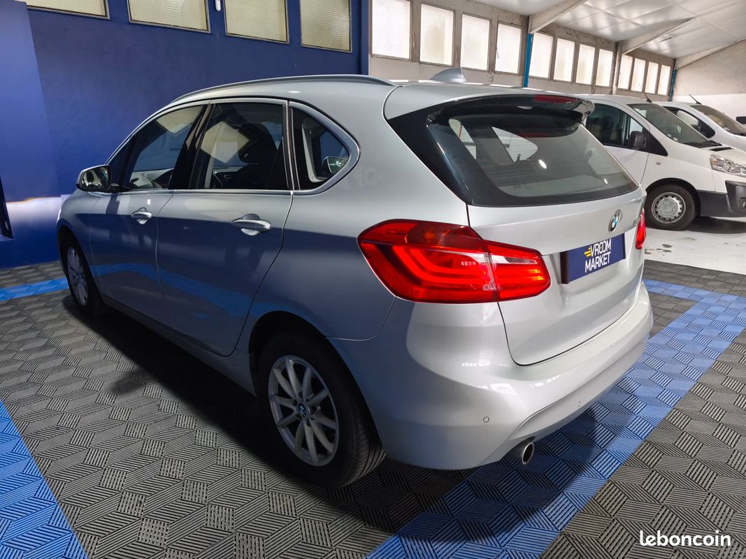 BMW 216d Série 2 ActiveTourer 216d Business Design 116ch - 2018 - 147 500 km - boite automatique - (image 7)