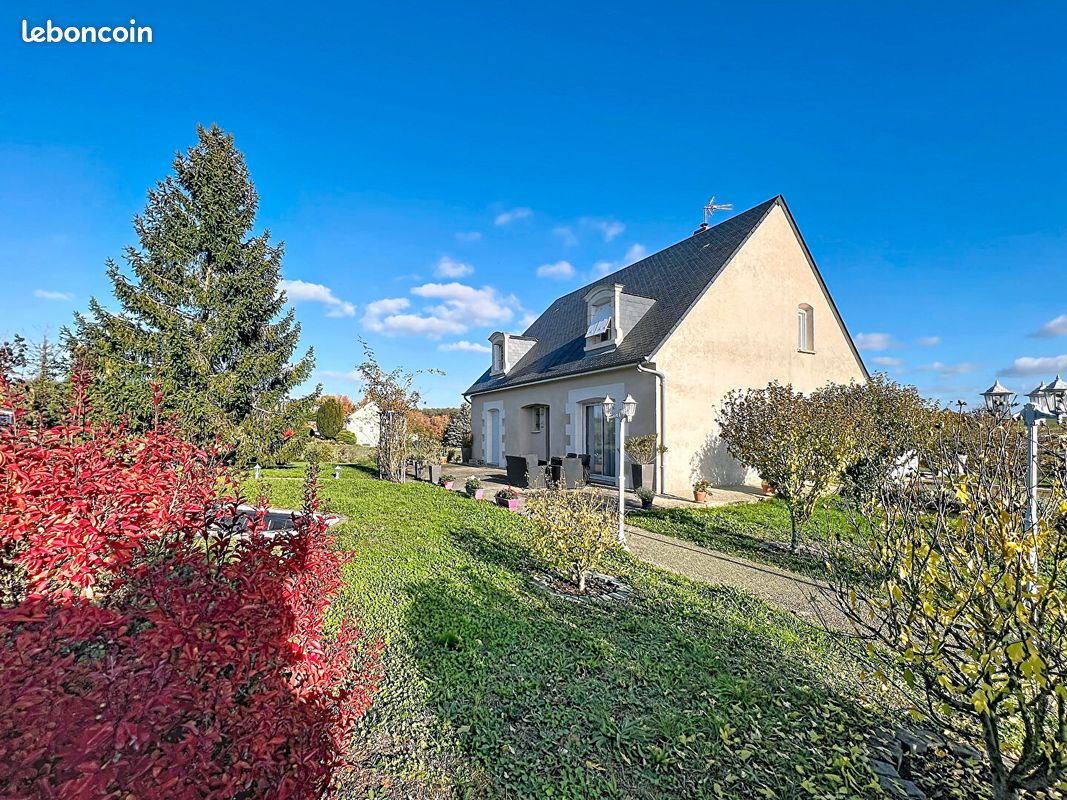 Maison 7 pièces 144 m² · à Cangey · 144 m² · 335 000 €