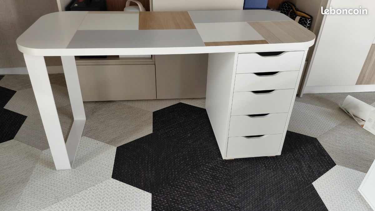 Bureau 120x60 cm (image 1)