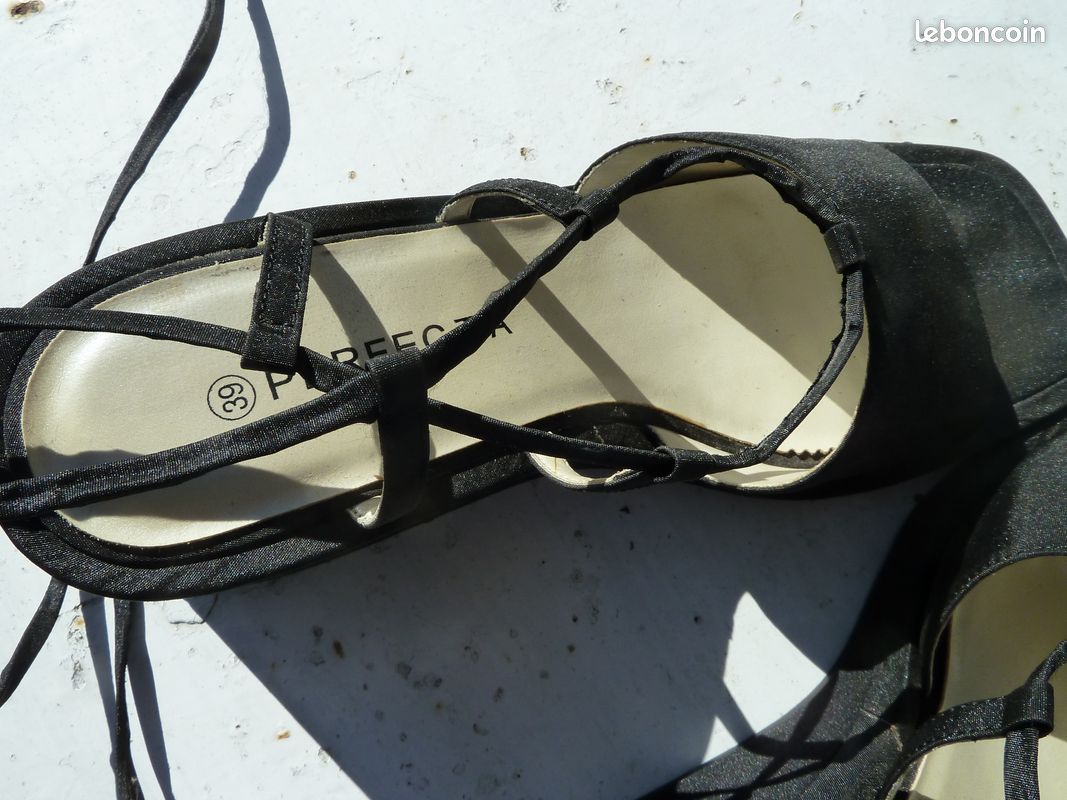 Chaussures taille 39 (image 3)