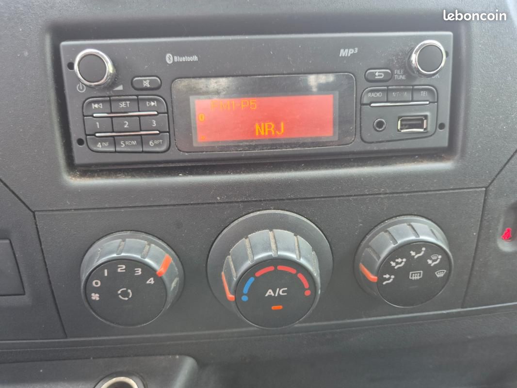 Renault Master PLATEAU RIDELLE SIMPLE + HAYON ELEVATEUR F3500 L3 2.3 DCI 130 CH GRAND CONFORT (image 31)