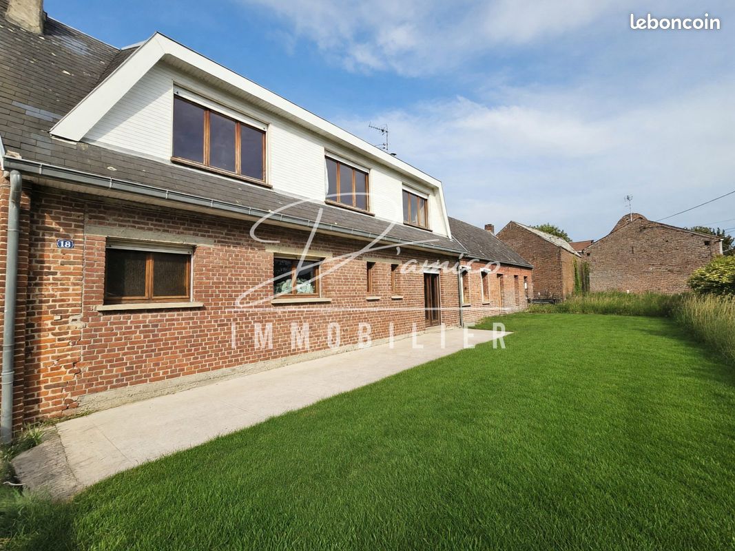 Maison 5 pièces 98 m² · à Cambrai · 97,5 m² · 110 000 €