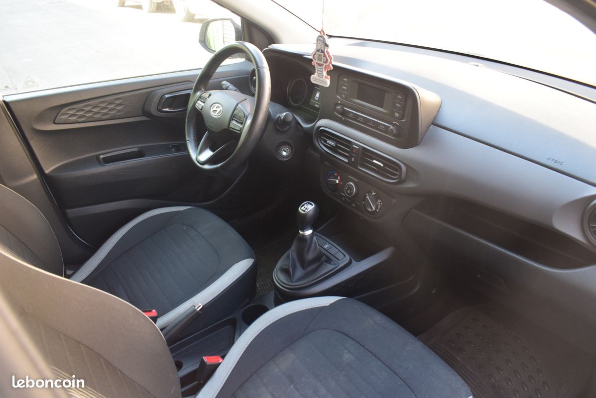 HYUNDAI I10 1.0i 67 ch (image 3)