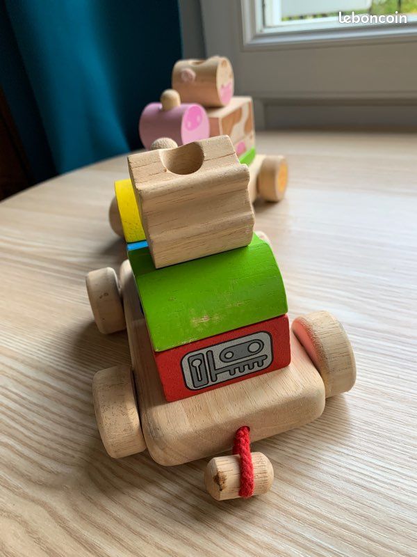Petit train en bois - Jeux & Jouets