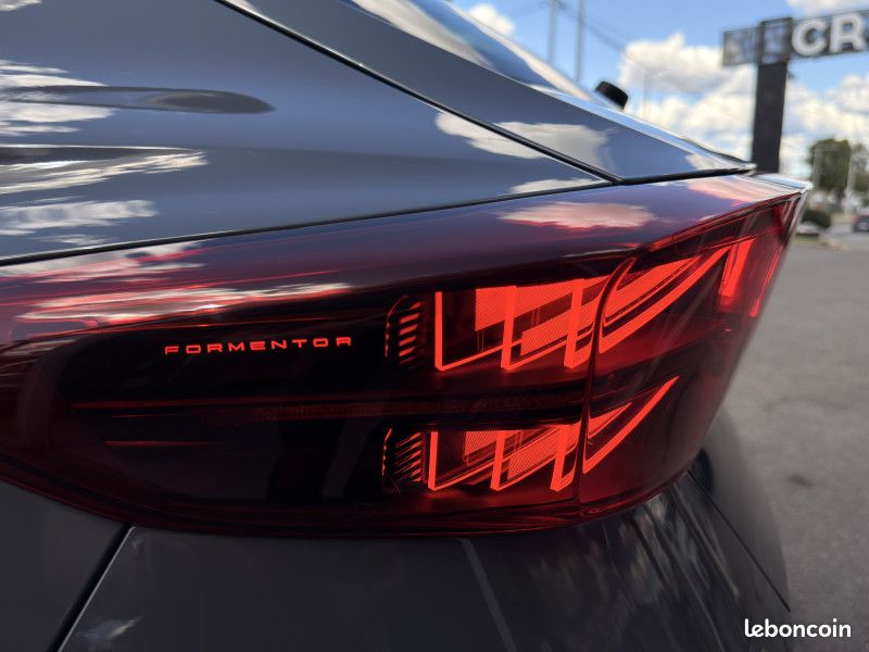 Cupra FORMENTOR 1.5 ETSI HYBRID 150CH V DSG7 (image 48)