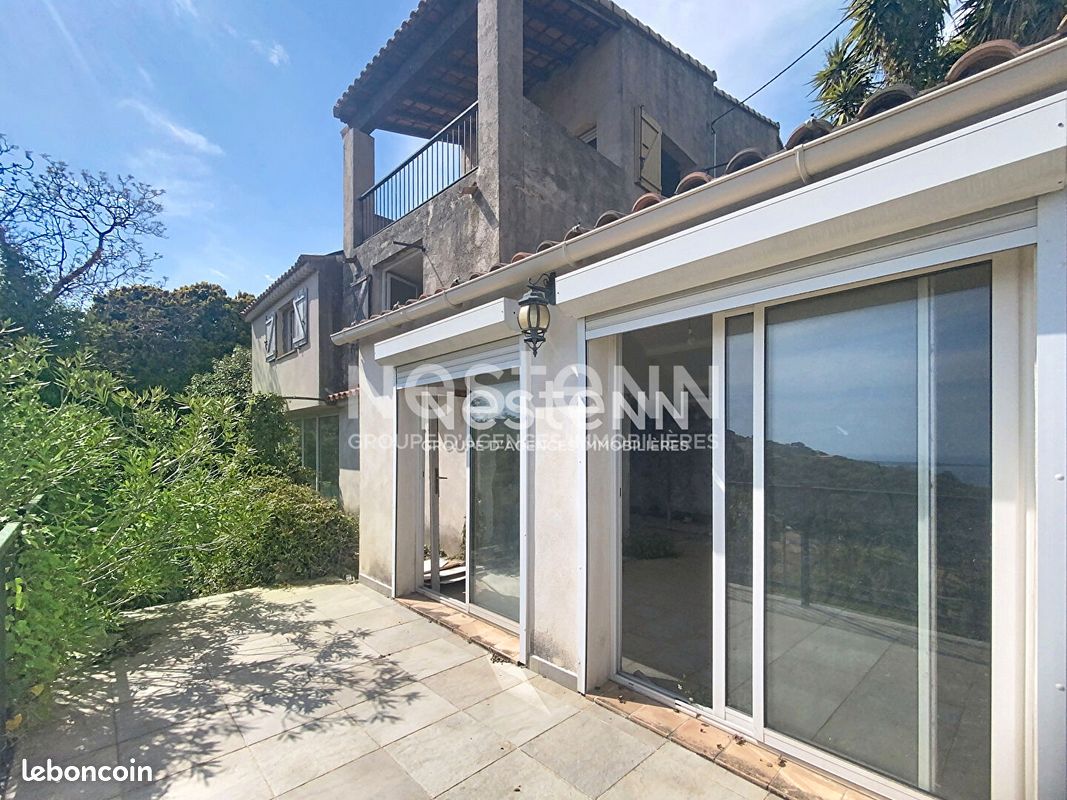 Maison 7 pièces 220 m² · à Vallauris · 220 m² · 1 180 000 €