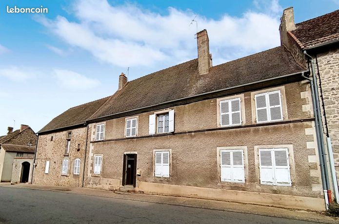 Propriété 12 pièces 256 m²