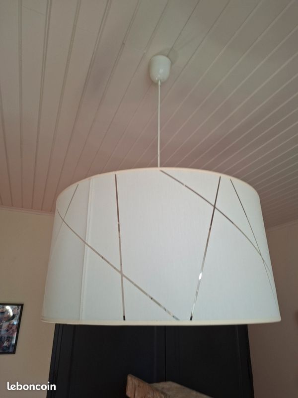 Grand lustre de chambre (image 1)