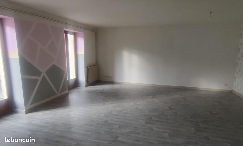 Appartement 6 pièces 125 m² · à Saint-Paul-en-Cornillon · 125 m² · 759 €