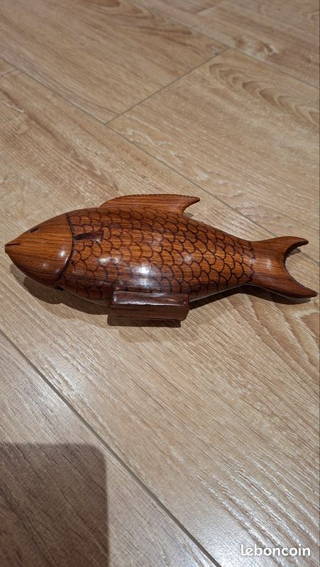 Ancien Poisson stylisé articulé en Bois, design épuré, années 60/70 - Décoration