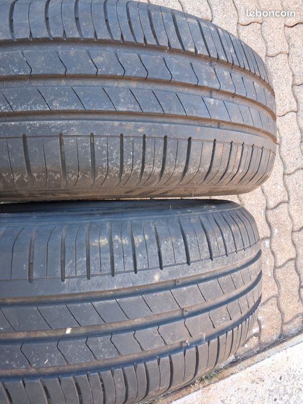 2 pneus Hankook.205/60/16 (image 1)