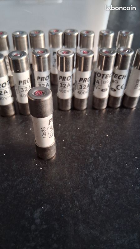 Lot de 20 fusibles ceramiques 32A a voyant (image 2)