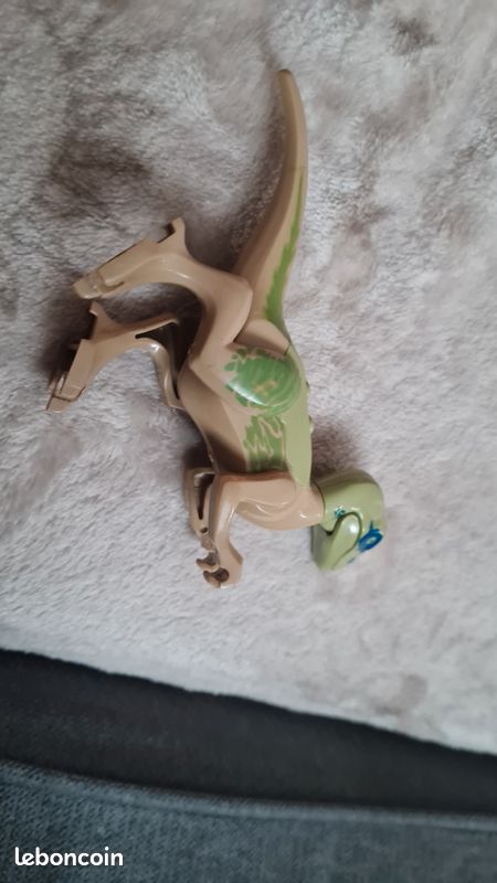 Dino pas lego mais compatible (image 1)