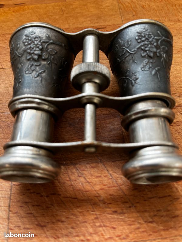 Paire de jumelles anciennes de poche en métal - France