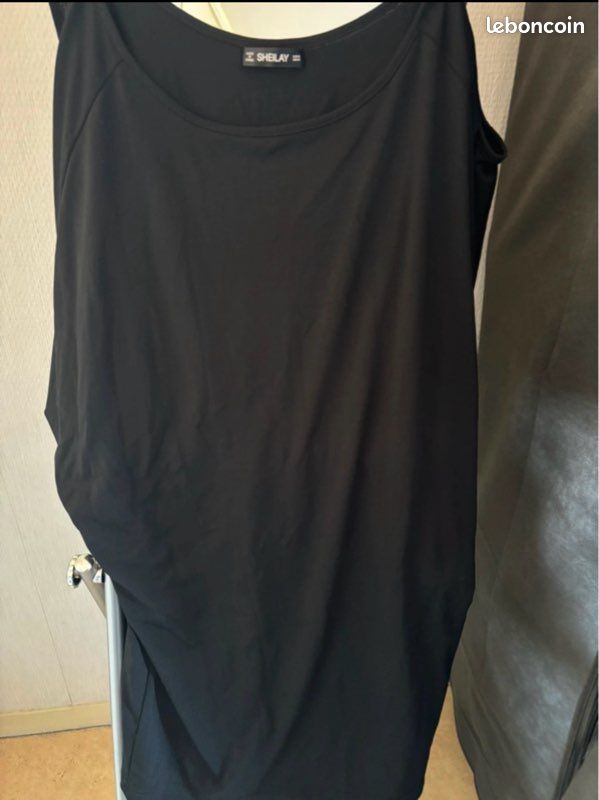 Robe noire Taille M (image 1)