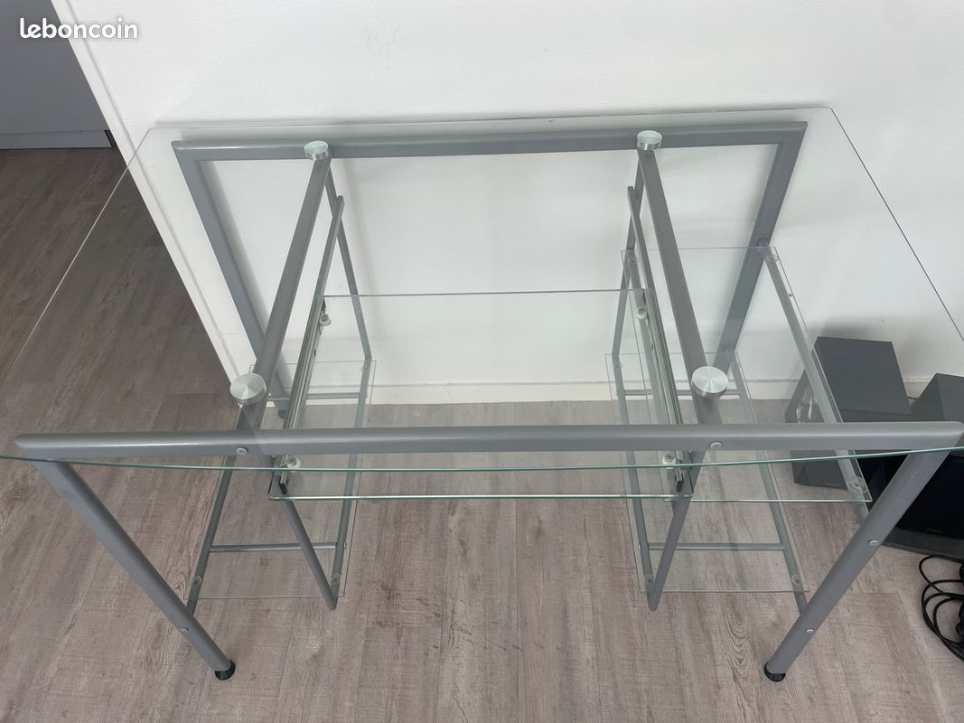 Bureau (image 2)