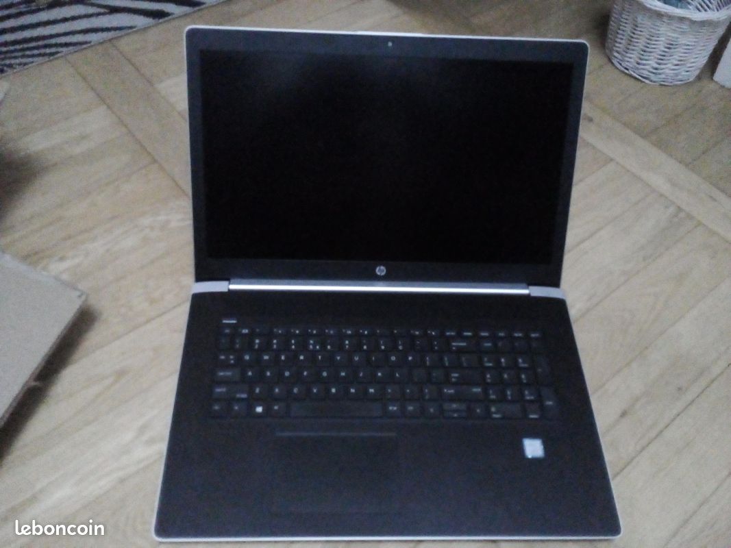 Ordinateur Portable HP 470 G0 I5 17 Pouces - En Panne/ Pour Pièces - Boîtier Complet Gris - Tension 19V