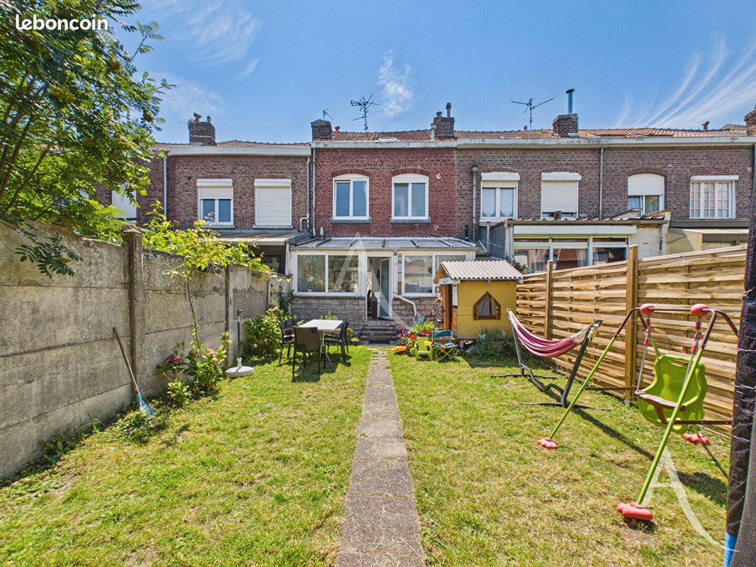 Maison 4 pièces 105 m² · à Roubaix · 105 m² · 174 900 €
