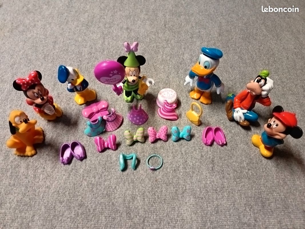 Figurines Minnie et ses amis (image 1)