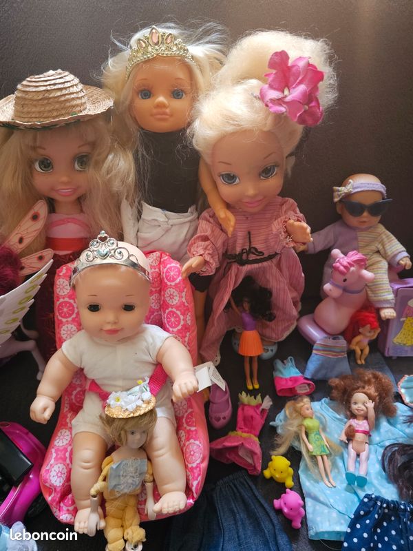 Gros lot de Poupées diverses... Barbie Elsa Anna Corolle Princesses avec accessoires (image 2)