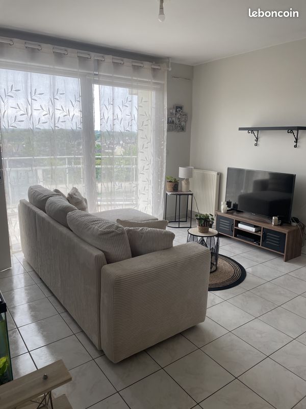 Appartement 2 pièces 45 m² · à Saint-Berthevin · 45 m² · 555 €