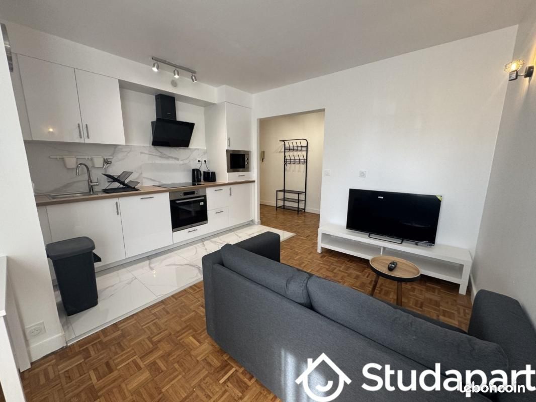 Maison 1 pièce 40 m² · à Courbevoie · 40 m² · 1 350 €/mois