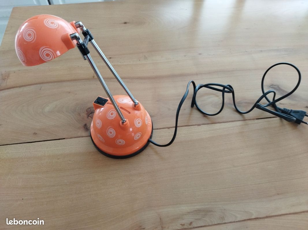 Lampe de bureau (image 1)