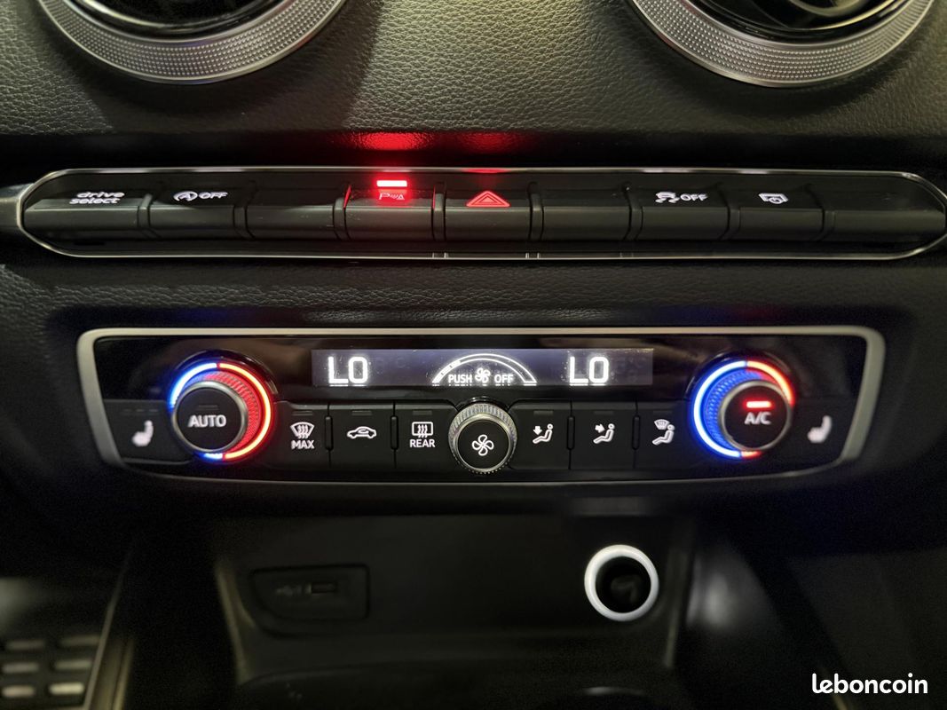AUDI RS3 SPORTBACK 2.5 TFSI 400 QUATTRO S-TRONIC BVA - Toit ouvrant & Bose (image 26)