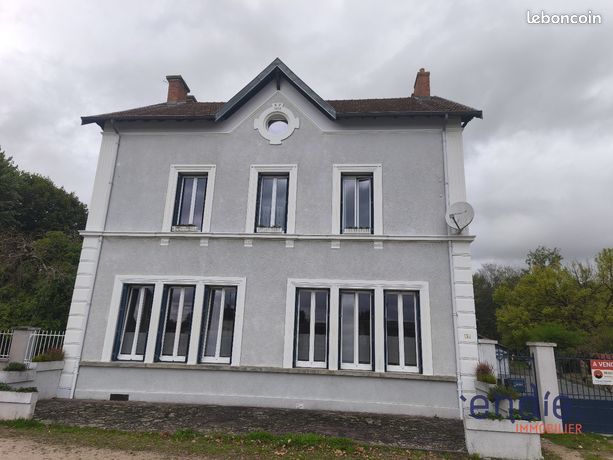 Maison 12 pièces 244 m²