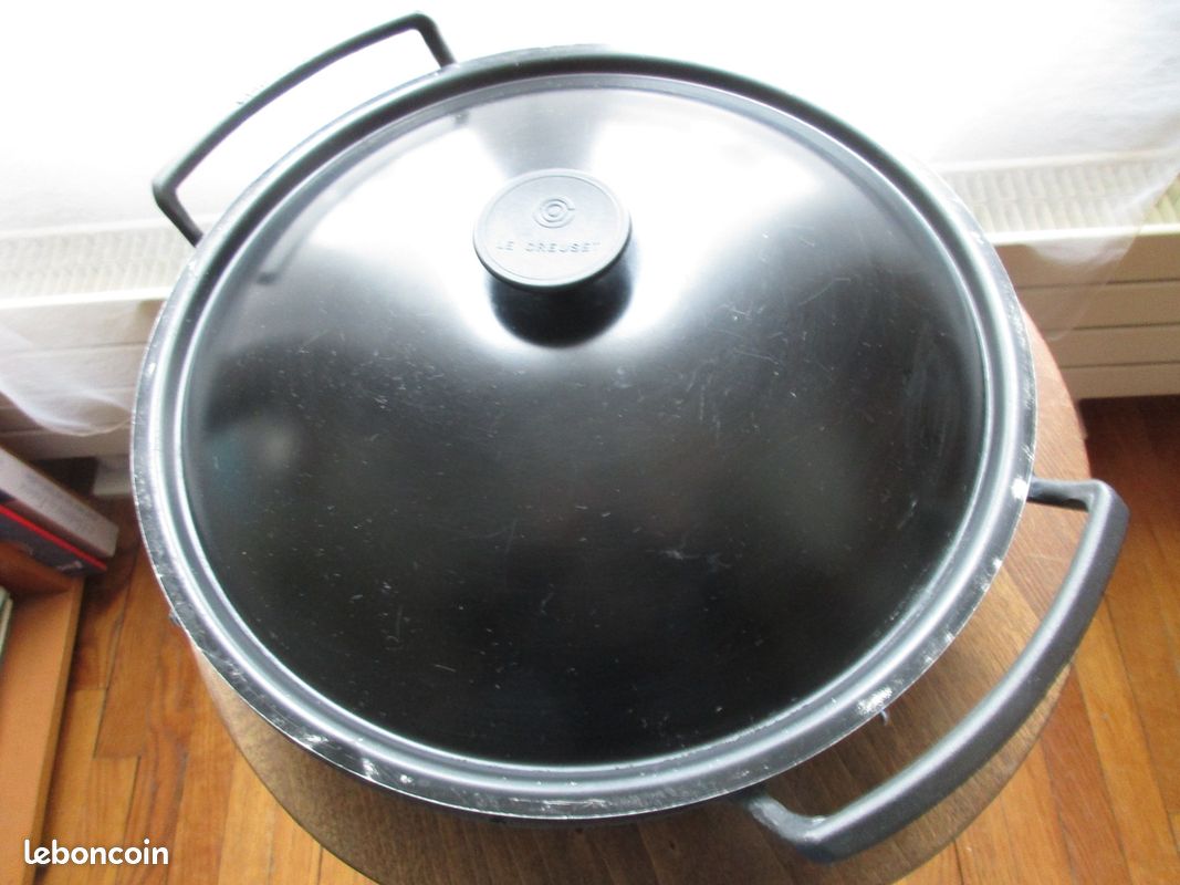 Le Creuset Stainless Steel Pot | The Tube