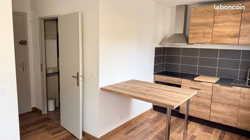 Appartement 1 pièce 28 m² · à Saint-Marcellin · 28,1 m² · 500 €/mois