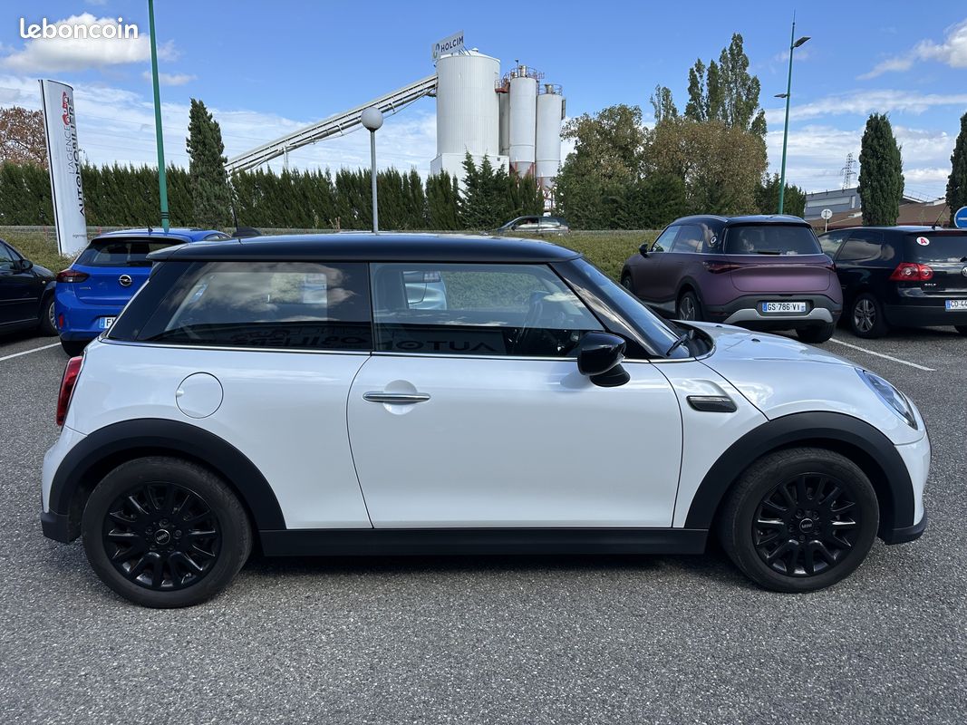 Mini Mini Essence 7 CV 1ère main 1.5i 136 Edition Camden BVA (image 6)