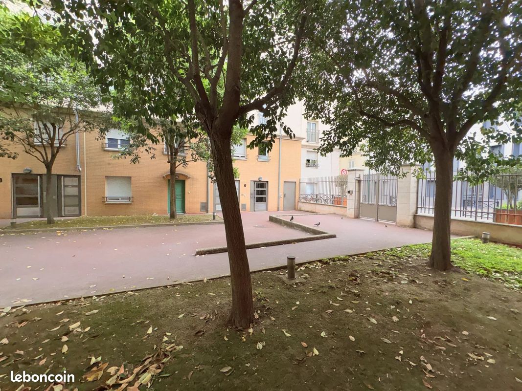 Appartement 1 pièce 33 m² · à Clichy · 33 m² · 180 000 €