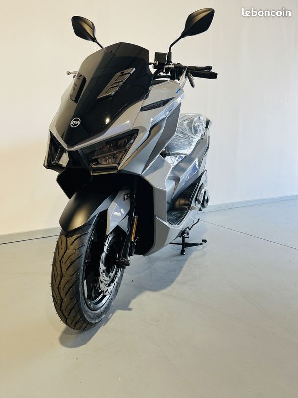 Scooter Cruisym Alpha 125 E5 Scooter Cruisym 125 New SYM CRUISYM