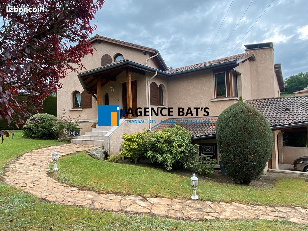 Maison 5 pièces 153 m² · à Saint-Étienne · 153 m² · 399 900 €