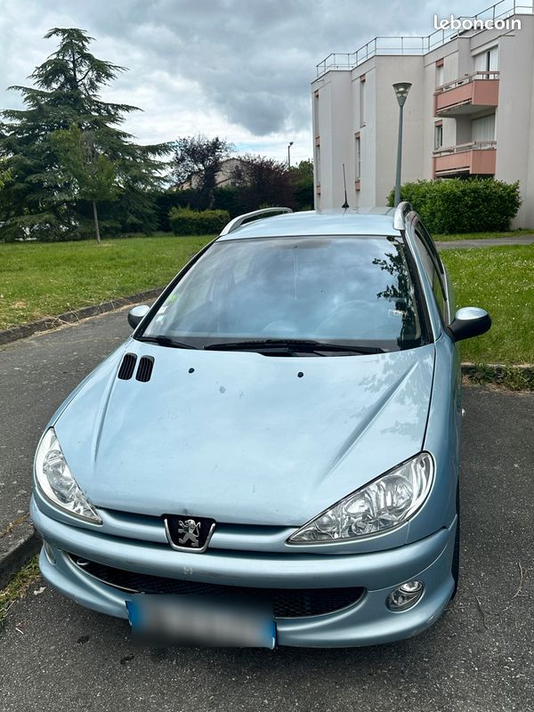 206 Peugeot sw 1.4 HDi 70ch en état - Voitures