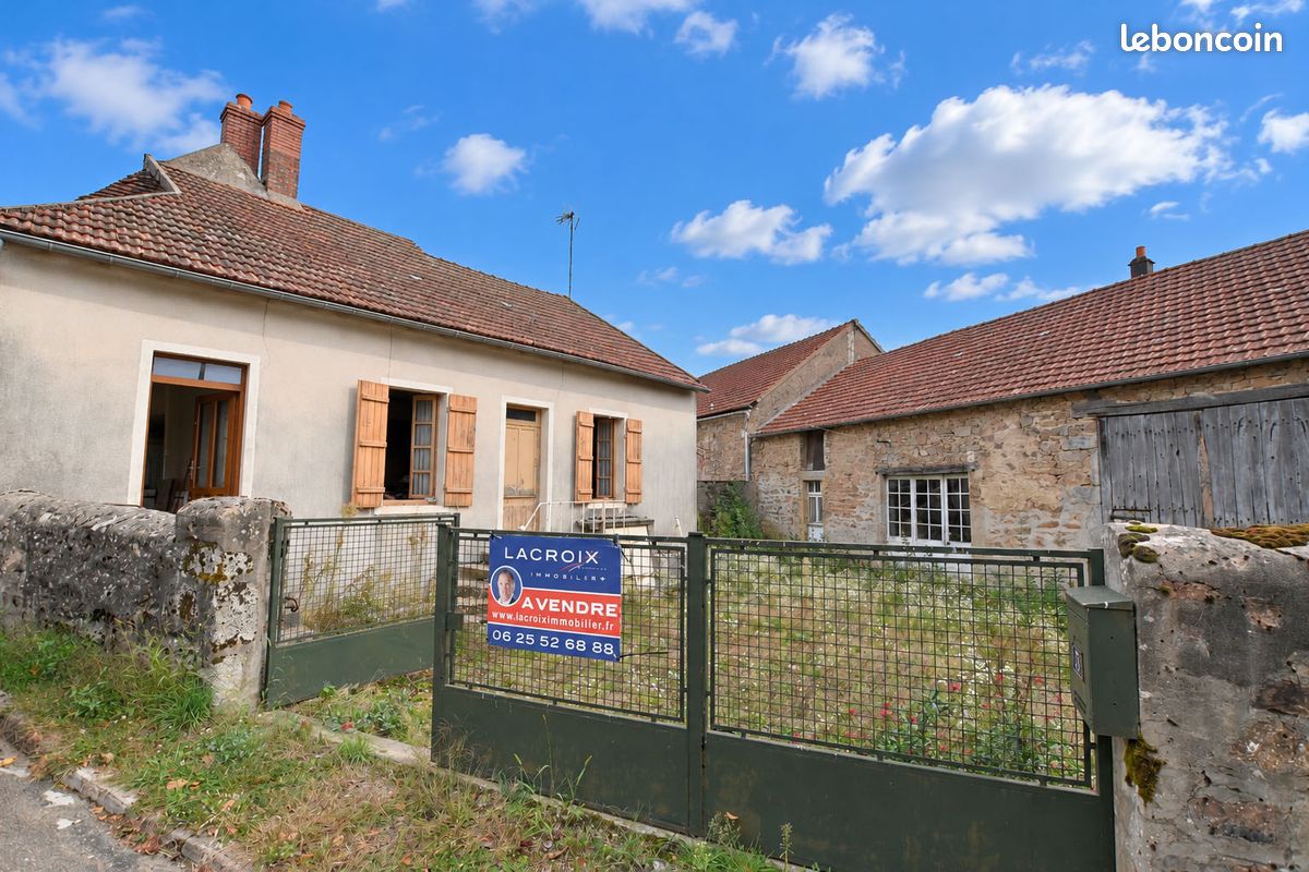 Maison 3 pièces 65 m² · à Quarré-les-Tombes · 65 m² · 88 000 €