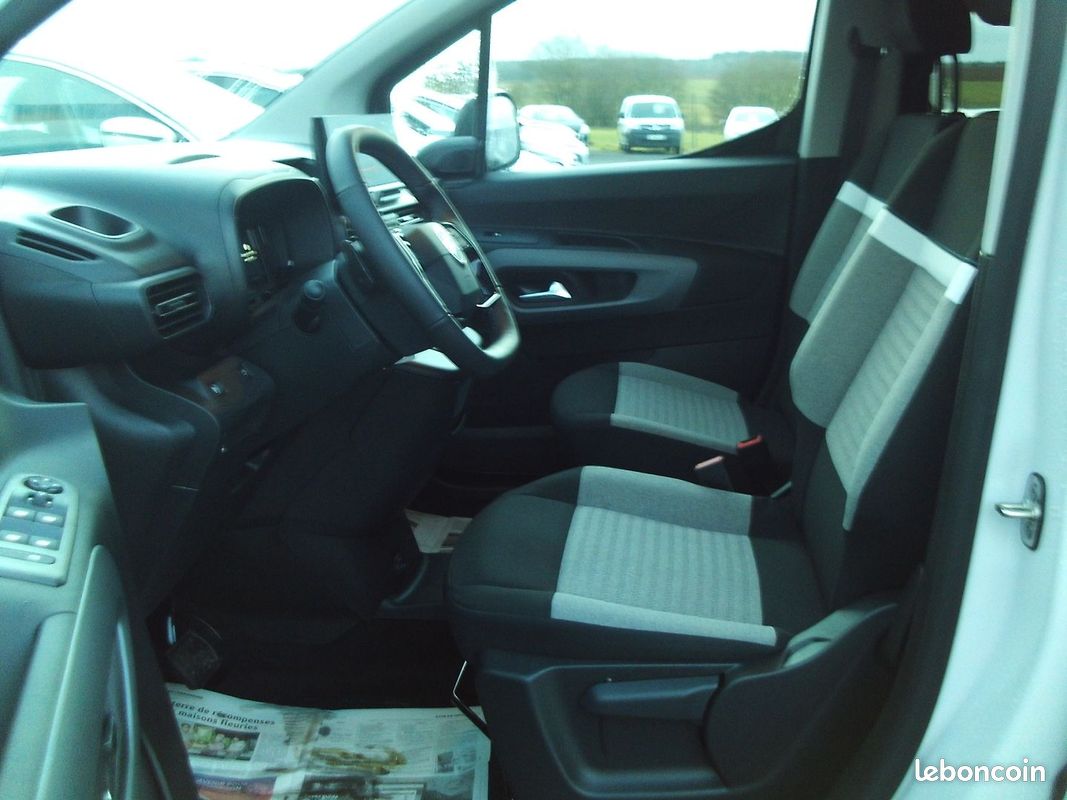 Citroen BERLINGO 1.5 BLUE HDI 130CH CABINE APPROFONDIE M PLUS EAT8 BOITE AUTO 5 PLACES (image 5)