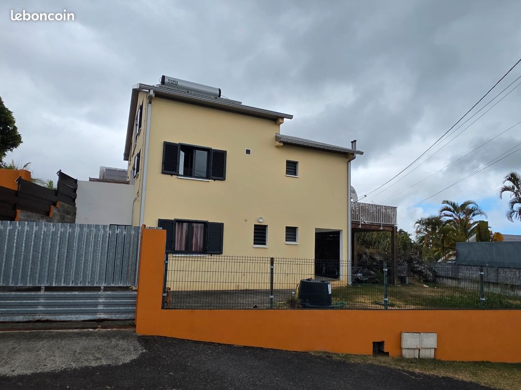 Maison 5 pièces 120 m² · au Tampon · 120 m² · 2 480 €/mois