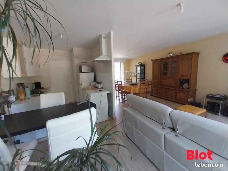 Appartement 3 pièces 77 m² · à Vitré · 77 m² · 256 000 €