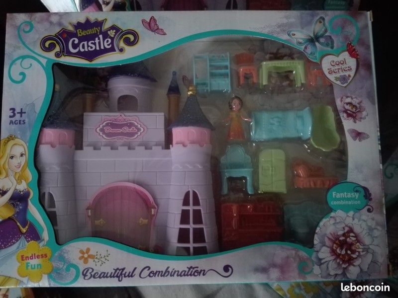 Devant chateaux avec accessoire (image 2)