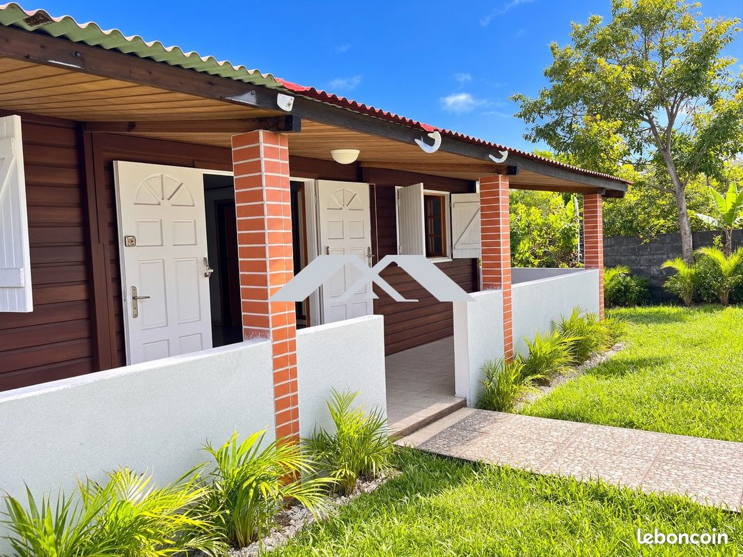 Maison 5 pièces 77 m² · à Saint-Benoît · 77 m² · 144 950 €