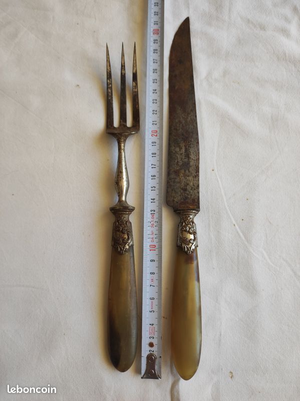 Couteau et fourchette service ancien manche corne Grissolange Pouzet (image 4)