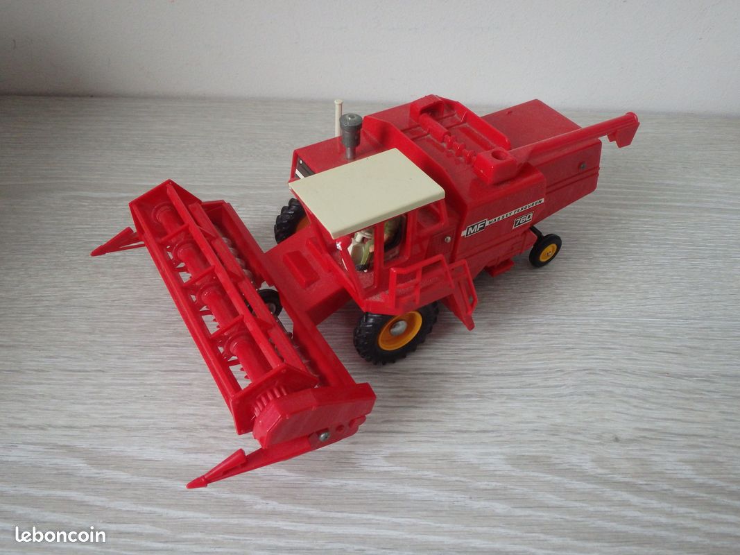 Miniature Moissonneuse-batteuse Massey Ferguson 760 échelle 1:32 (1978) - Occasion Pour Pièces