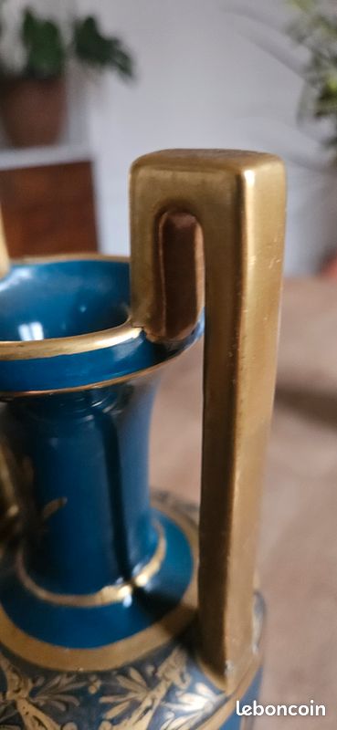 Paire de vases en faïence (image 7)