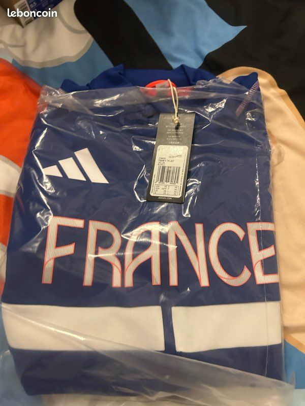 Veste Adidas neuve (image 2)