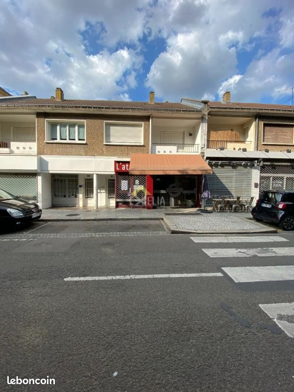 Appartement 2 pièces 54 m² · à Mantes-la-Jolie · 54 m² · 735 €