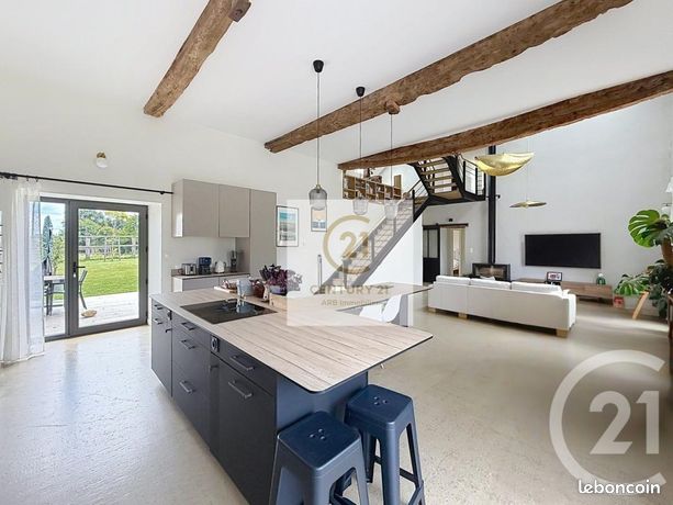Maison 6 pièces 185 m² — 2