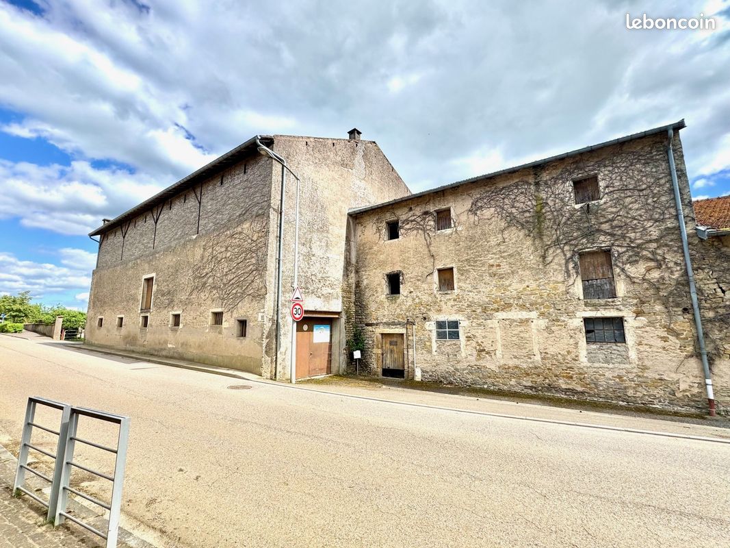 Local commercial 3 pièces 400 m² · à Pulnoy · 400 m² · 130 000 €